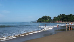 Rekomendasi Pantai Terdekat Daerah Jawa Barat 2021
