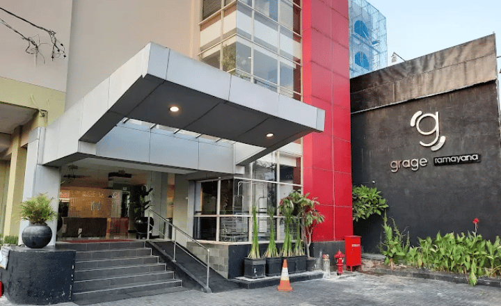 10 Rekomendasi Hotel di Jogja Dekat Malioboro di Bawah 1 Juta 7 Grage Ramayana Hotel